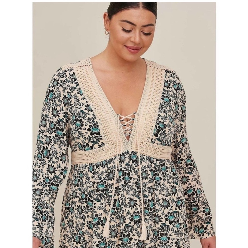 Torrid Mini Gauze Lace-Up Floral Skater V Neck Dress Beige Size 4 - Picture 2 of 14